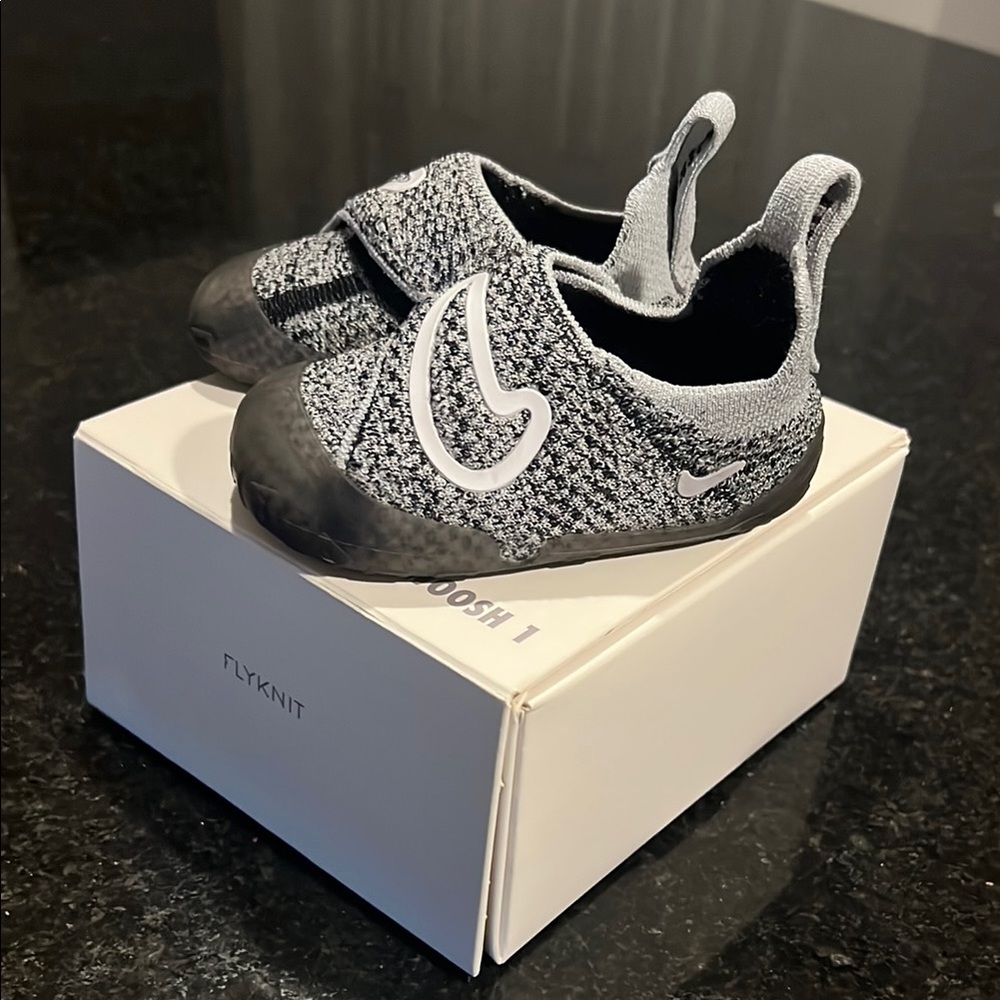 Nike Kids Flyknit Shoes - Black and Gray